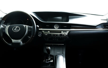 Lexus ES VII, 2012 год, 2 350 000 рублей, 11 фотография