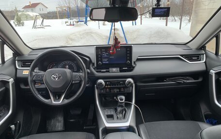 Toyota RAV4, 2020 год, 4 100 000 рублей, 3 фотография