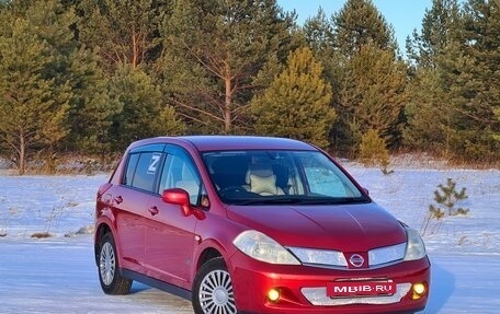 Nissan Tiida, 2010 год, 850 000 рублей, 8 фотография