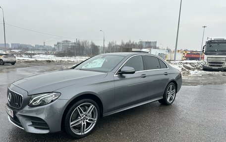 Mercedes-Benz E-Класс, 2019 год, 4 100 000 рублей, 3 фотография