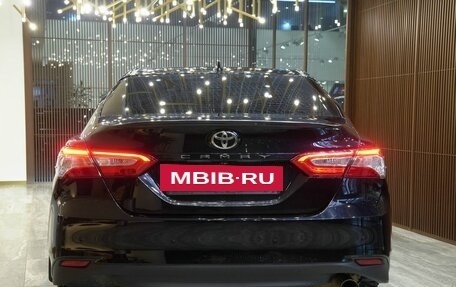 Toyota Camry, 2021 год, 2 870 000 рублей, 9 фотография