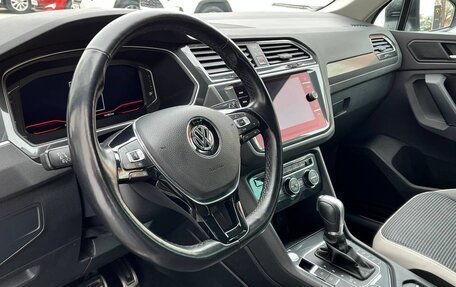 Volkswagen Tiguan II, 2019 год, 2 890 000 рублей, 13 фотография