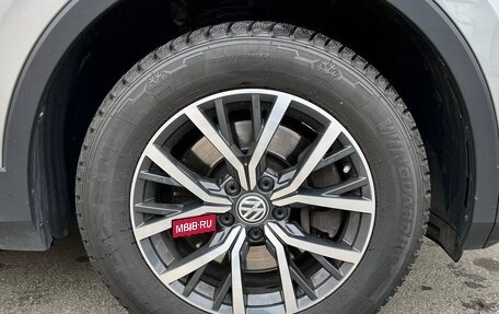 Volkswagen Tiguan II, 2019 год, 2 890 000 рублей, 10 фотография