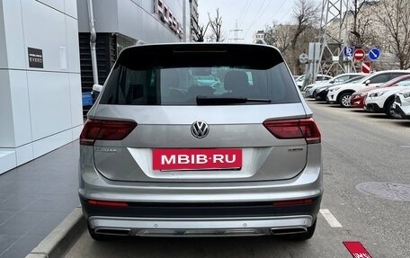 Volkswagen Tiguan II, 2019 год, 2 890 000 рублей, 4 фотография