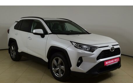 Toyota RAV4, 2019 год, 3 335 000 рублей, 3 фотография