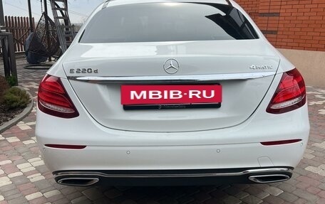 Mercedes-Benz E-Класс, 2019 год, 4 250 000 рублей, 3 фотография