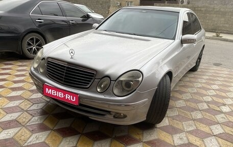 Mercedes-Benz E-Класс, 2003 год, 1 090 000 рублей, 1 фотография