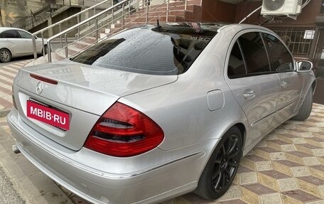 Mercedes-Benz E-Класс, 2003 год, 1 090 000 рублей, 3 фотография