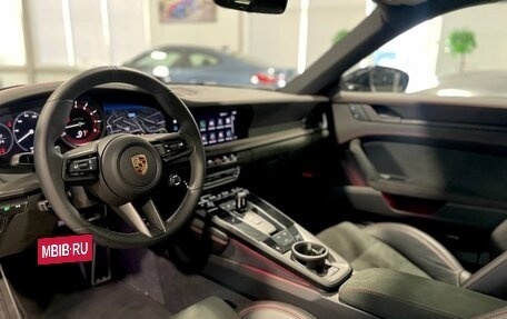 Porsche 911, 2023 год, 25 999 000 рублей, 11 фотография
