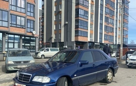 Mercedes-Benz C-Класс, 1998 год, 210 000 рублей, 3 фотография