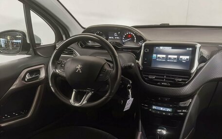 Peugeot 2008 II, 2016 год, 1 249 000 рублей, 17 фотография