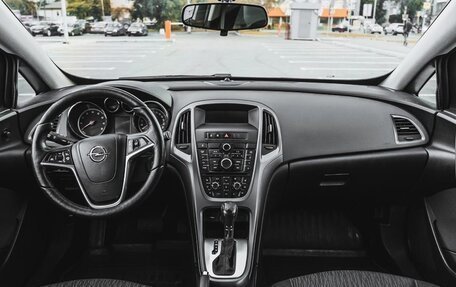 Opel Astra J, 2014 год, 1 700 000 рублей, 13 фотография