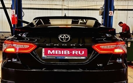 Toyota Camry, 2018 год, 3 600 000 рублей, 16 фотография