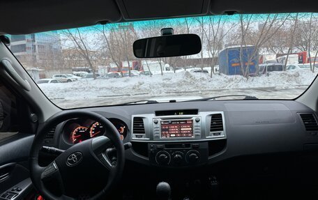 Toyota Hilux VII, 2014 год, 3 400 000 рублей, 10 фотография