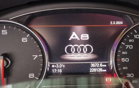 Audi A8, 2014 год, 2 450 000 рублей, 7 фотография