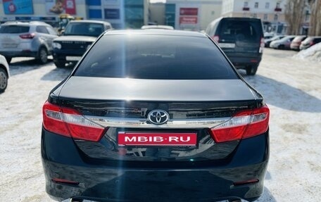 Toyota Camry, 2013 год, 2 090 000 рублей, 11 фотография