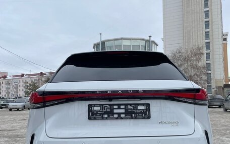 Lexus RX IV рестайлинг, 2023 год, 9 700 000 рублей, 28 фотография