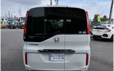 Honda Stepwgn IV, 2019 год, 1 760 000 рублей, 5 фотография