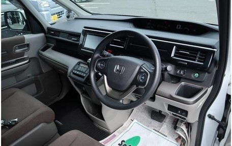 Honda Stepwgn IV, 2019 год, 1 760 000 рублей, 8 фотография