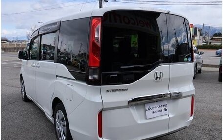 Honda Stepwgn IV, 2019 год, 1 760 000 рублей, 6 фотография