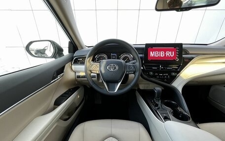 Toyota Camry, 2023 год, 5 600 000 рублей, 12 фотография