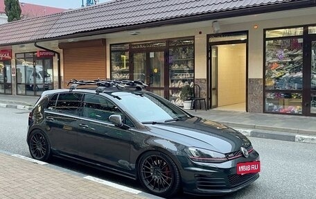 Volkswagen Golf GTI VII, 2015 год, 2 400 000 рублей, 6 фотография