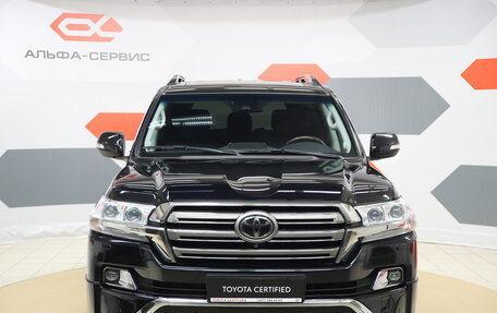 Toyota Land Cruiser 200, 2018 год, 7 650 000 рублей, 2 фотография