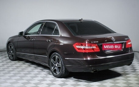 Mercedes-Benz E-Класс, 2011 год, 1 800 000 рублей, 7 фотография