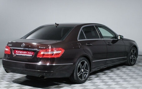 Mercedes-Benz E-Класс, 2011 год, 1 800 000 рублей, 5 фотография