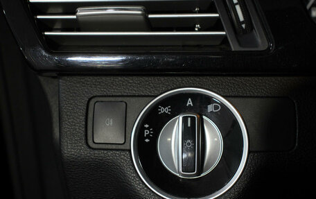 Mercedes-Benz E-Класс, 2011 год, 1 800 000 рублей, 21 фотография