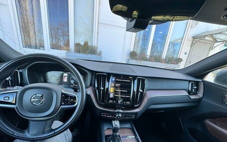 Volvo XC60 II, 2021 год, 5 000 000 рублей, 6 фотография
