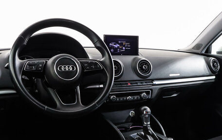 Audi A3, 2019 год, 2 399 000 рублей, 11 фотография