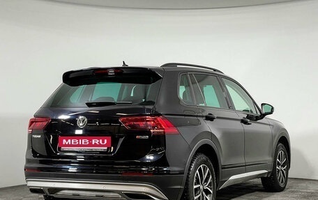 Volkswagen Tiguan II, 2019 год, 3 048 000 рублей, 5 фотография
