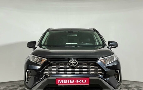 Toyota RAV4, 2020 год, 3 248 000 рублей, 2 фотография