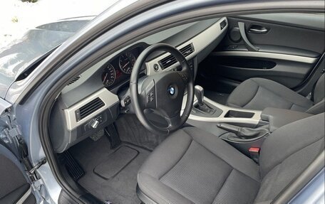BMW 3 серия, 2011 год, 900 000 рублей, 7 фотография