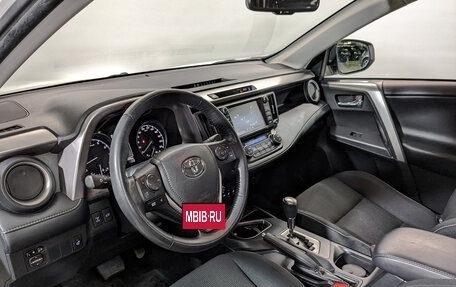 Toyota RAV4, 2019 год, 3 040 000 рублей, 3 фотография
