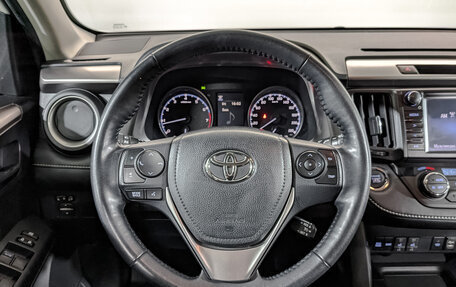 Toyota RAV4, 2019 год, 3 040 000 рублей, 13 фотография