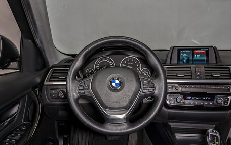 BMW 3 серия, 2018 год, 2 150 000 рублей, 13 фотография