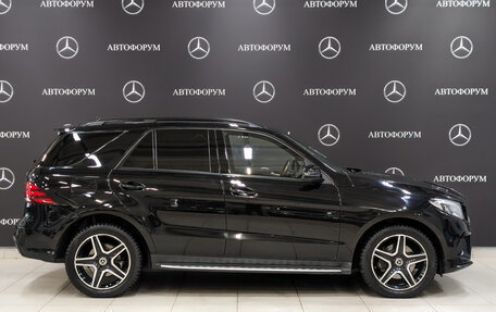 Mercedes-Benz GLE, 2017 год, 3 850 000 рублей, 11 фотография