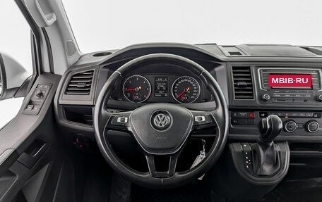 Volkswagen Caravelle T6 рестайлинг, 2018 год, 4 400 000 рублей, 18 фотография