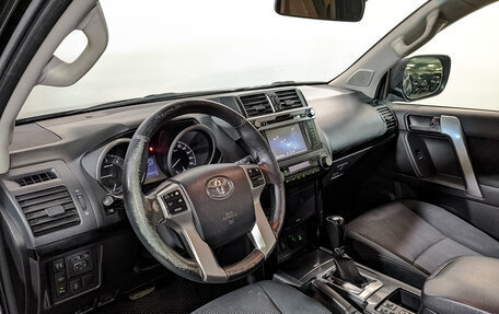 Toyota Land Cruiser Prado 150 рестайлинг 2, 2016 год, 4 300 000 рублей, 16 фотография