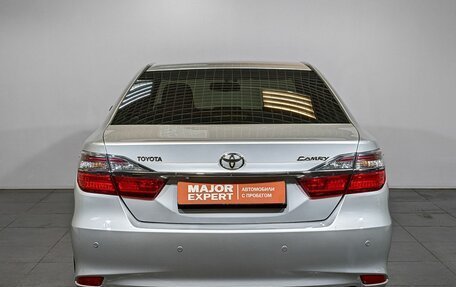 Toyota Camry, 2016 год, 2 450 000 рублей, 2 фотография