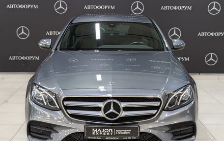 Mercedes-Benz E-Класс, 2019 год, 3 855 000 рублей, 4 фотография