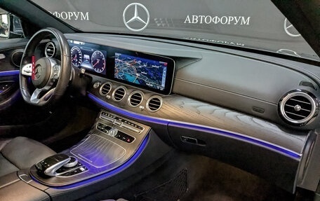 Mercedes-Benz E-Класс, 2019 год, 3 855 000 рублей, 10 фотография
