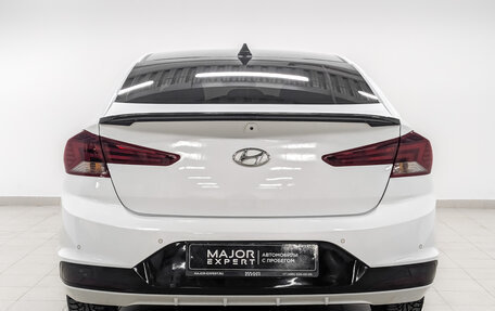Hyundai Elantra VI рестайлинг, 2019 год, 2 150 000 рублей, 9 фотография