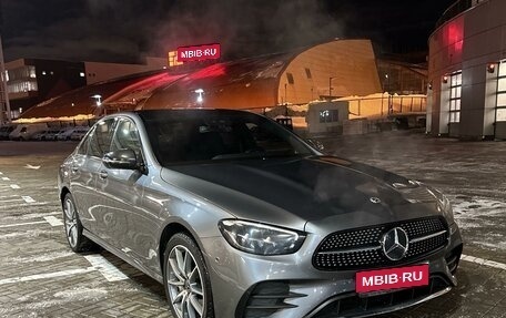 Mercedes-Benz E-Класс, 2021 год, 5 150 000 рублей, 1 фотография