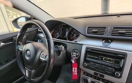 Volkswagen Passat B7, 2013 год, 1 089 000 рублей, 11 фотография