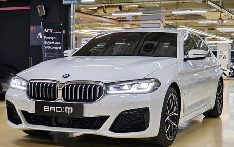 BMW 5 серия, 2021 год, 4 050 555 рублей, 2 фотография