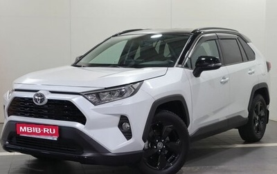 Toyota RAV4, 2021 год, 3 990 000 рублей, 1 фотография
