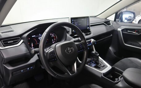 Toyota RAV4, 2021 год, 3 990 000 рублей, 18 фотография
